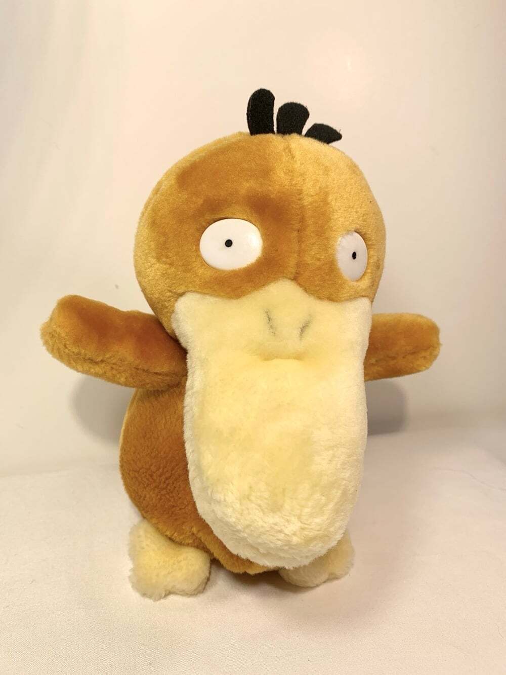 1998 Nintendo Pokemon Psyduck 8" Plush Platypus Creatures From Game Freak
